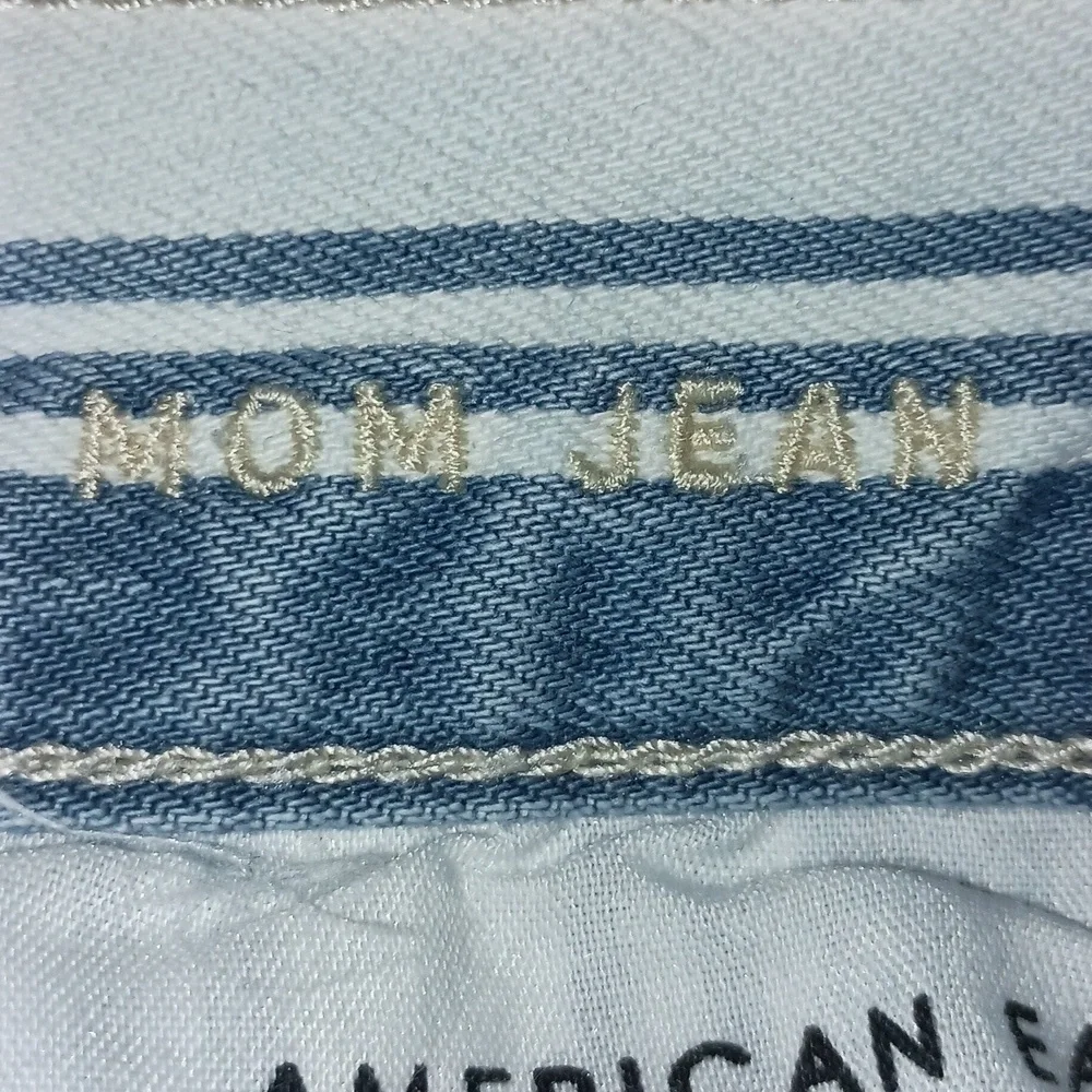 American Eagle Blue/White Striped Mom Jeans  00 Regular - Picture 4 of 8
